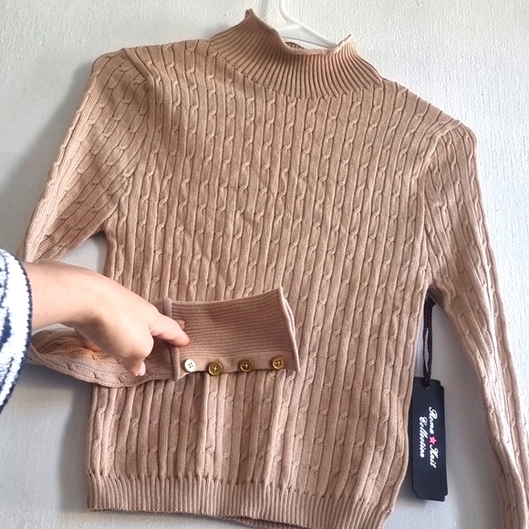 Winter Stretchable Sweater CrewNeck Sweater - Picture 9 of 9